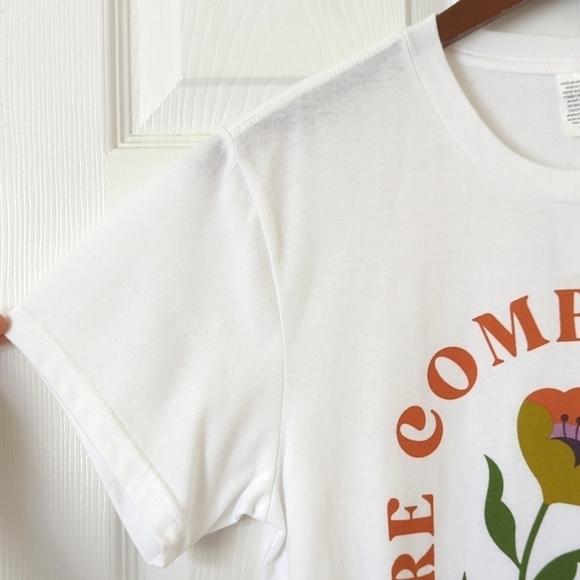 Here Comes The Sun Floral Graphic Casual Short Sleeve Crewneck T-shirt White S - Picture 4 of 11